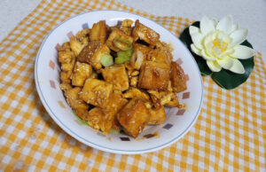 [Lee Yeonbok’s] Savory and Smooth: Tofu Egg Stir-Fry Recipe